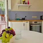 Apartmán Gruene Oase Mit Eigener Terrasse Zwischen Altstadt Und Hafen #2 *