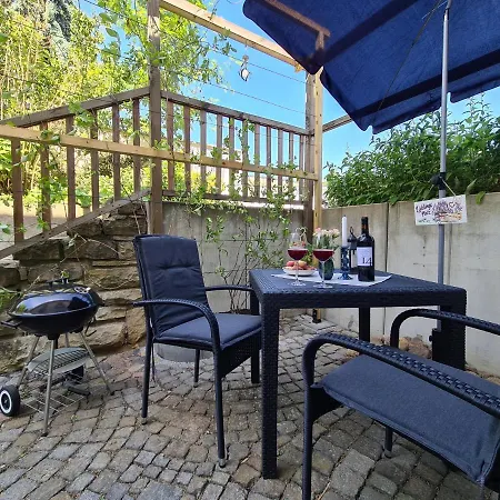 Gruene Oase Mit Eigener Terrasse Zwischen Altstadt Und Hafen #2 Apartment Senftenberg