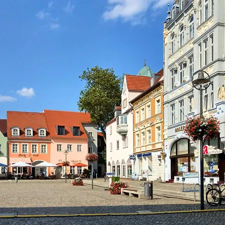 Apartman Gruene Oase Mit Eigener Terrasse Zwischen Altstadt Und Hafen #2